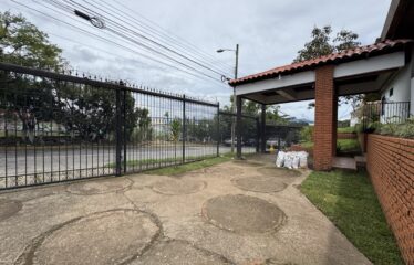 Alquiler de casa en Rohrmoser.