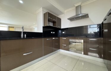 Alquiler de apartamento en condominio en Sabana, San José.
