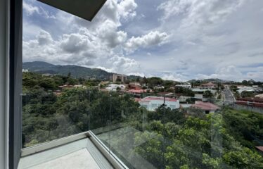 Alquiler de apartamento en condominio en Avenida Escazú.