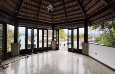 Venta de casa en Guayabos de Curridabat.