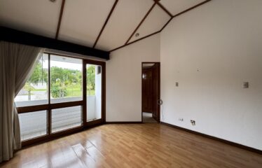 Venta de casa en Guayabos de Curridabat.