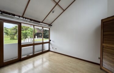 Venta de casa en Guayabos de Curridabat.