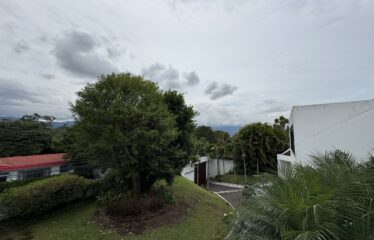 Venta de casa en Guayabos de Curridabat.