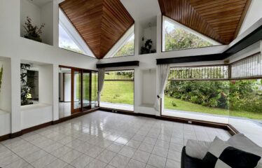 Venta de casa en Guayabos de Curridabat.