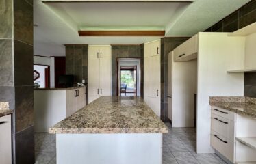 Venta de casa en Guayabos de Curridabat.