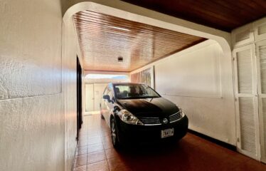 Alquiler de casa en Sabana Sur.