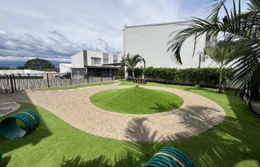 Alquiler de apartamento en condominio en Santa Ana.