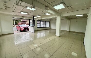 Alquiler de local comercial en San Pedro.