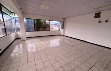 Alquiler de local comercial en San Pedro.