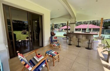 Alquiler de casa en condominio en Rio Oro, Santa Ana.