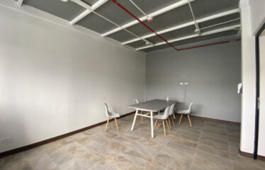 Alquiler de apartamento en condominio La Uruca, San José.