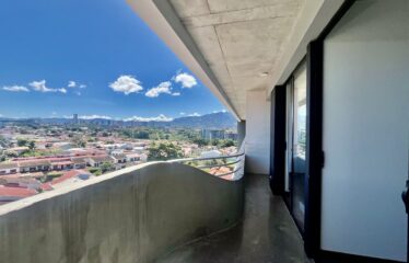 Alquiler de apartamento en condominio La Uruca, San José.