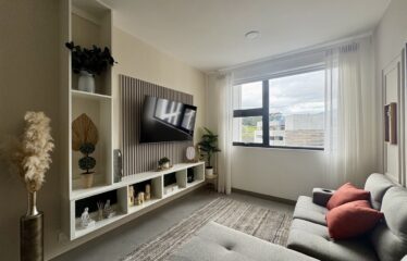 Venta de apartamento amueblado en condominio en Sabana.