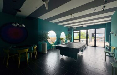 Venta de apartamento amueblado en condominio en Sabana.