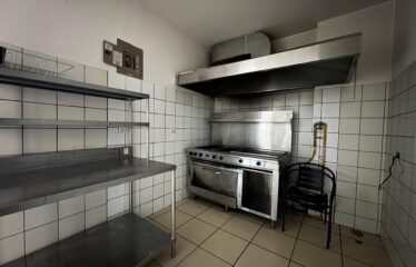 Alquiler de local comercial en San Rafael de Escazú.