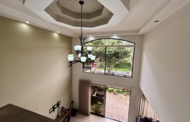 Venta de casa en condominio en Guayabos, Curridabat.