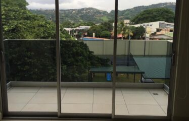 Apartment rental in a condominium in Santa Ana.