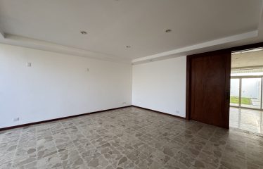 Alquiler de casa en Rohrmoser.