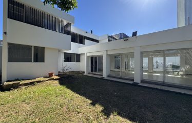 Alquiler de casa en Rohrmoser.