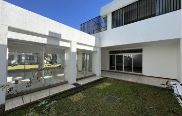 Alquiler de casa en Rohrmoser.