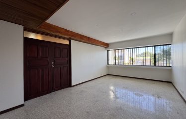 Alquiler de casa en Rohrmoser.