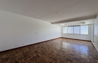 Alquiler de casa en Rohrmoser.