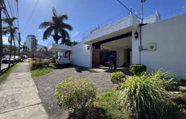 Alquiler de casa en Rohrmoser.