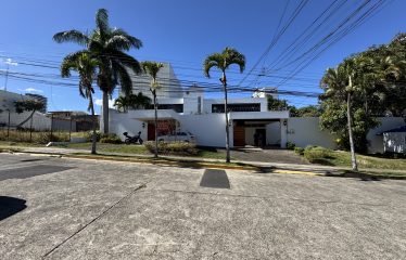 Alquiler de casa en Rohrmoser.