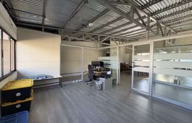 Commercial premises for sale in Curridabat.