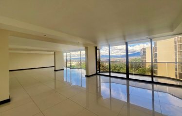 Apartment rental in a condominium in Escazú