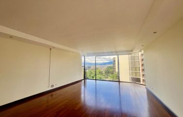 Venta de apartamento en condominio en Escazú