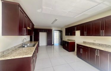 Venta de apartamento en condominio en Escazú