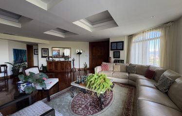 Venta de casa en condominio en San Rafael Escazú