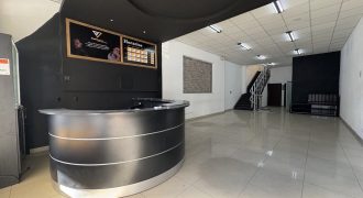 Alquiler de local comercial en Rohrmoser