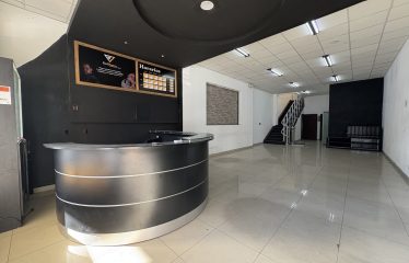 Alquiler de local comercial en Rohrmoser