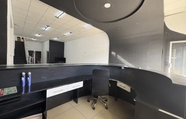 Alquiler de local comercial en Rohrmoser