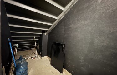 Alquiler de local comercial en Rohrmoser