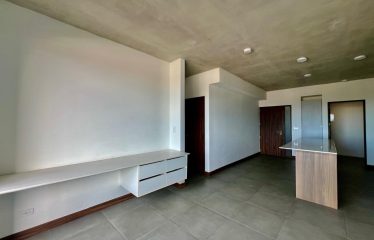 Venta de apartamento en condominio en La Uruca, San José