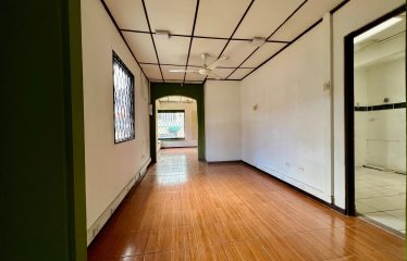 Venta de Local con apartamento en Rohrmoser