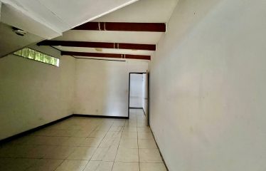 Venta de Local con apartamento en Rohrmoser