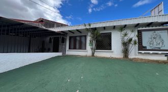 Commercial premises with apartment for sale in Rohrmoser