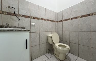 Alquiler de local comercial en San Rafael de Escazú.