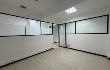 Alquiler de local comercial en San Rafael de Escazú.