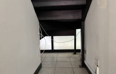 Alquiler de local comercial en San Rafael de Escazú.