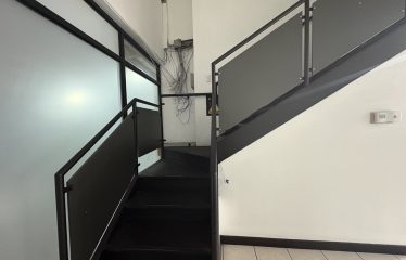 Alquiler de local comercial en San Rafael de Escazú.