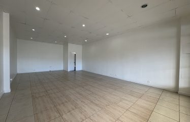 Alquiler de local comercial en Cipreses de Curridabat.