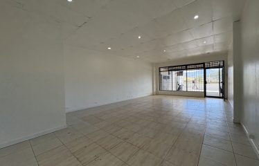 Alquiler de local comercial en Cipreses de Curridabat.