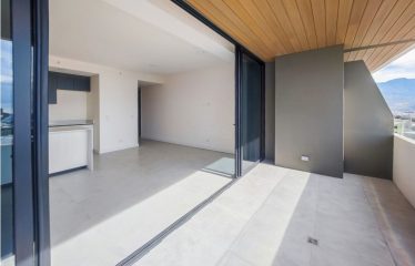 Apartamento de Lujo en Alterego Nunciatura: Vistas al Parque y Atardeceres en el Piso 11