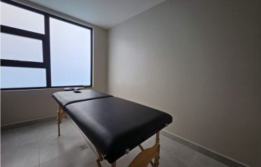 Apartamento de Lujo en Alterego Nunciatura: Vistas al Parque y Atardeceres en el Piso 11