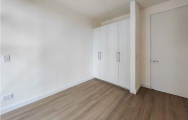 Apartamento de Lujo en Alterego Nunciatura: Vistas al Parque y Atardeceres en el Piso 11